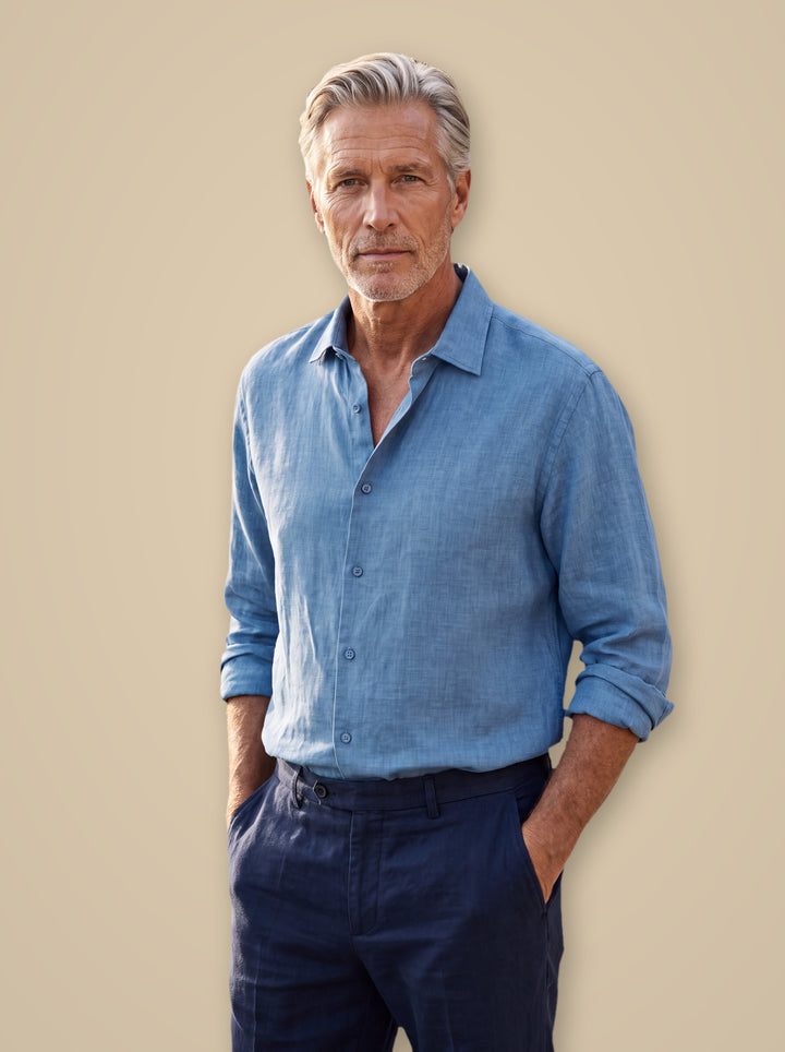 Alonzo linen shirt in Light Blue, studio - Gentlemens Manor