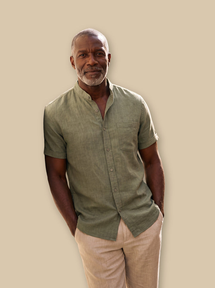 Ambrose linen shirt in Green, studio - Gentlemens Manor