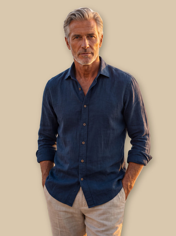 Axel linen shirt in Navy, studio - Gentlemens Manor