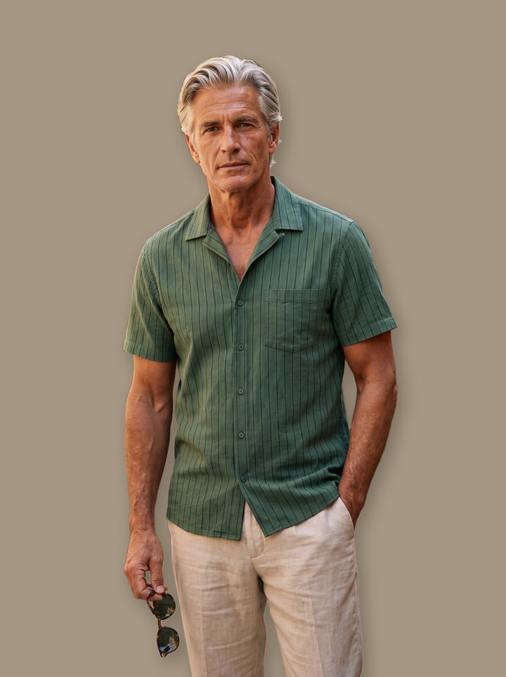 Barnaby linen shirt in Green, studio - Gentlemens Manor