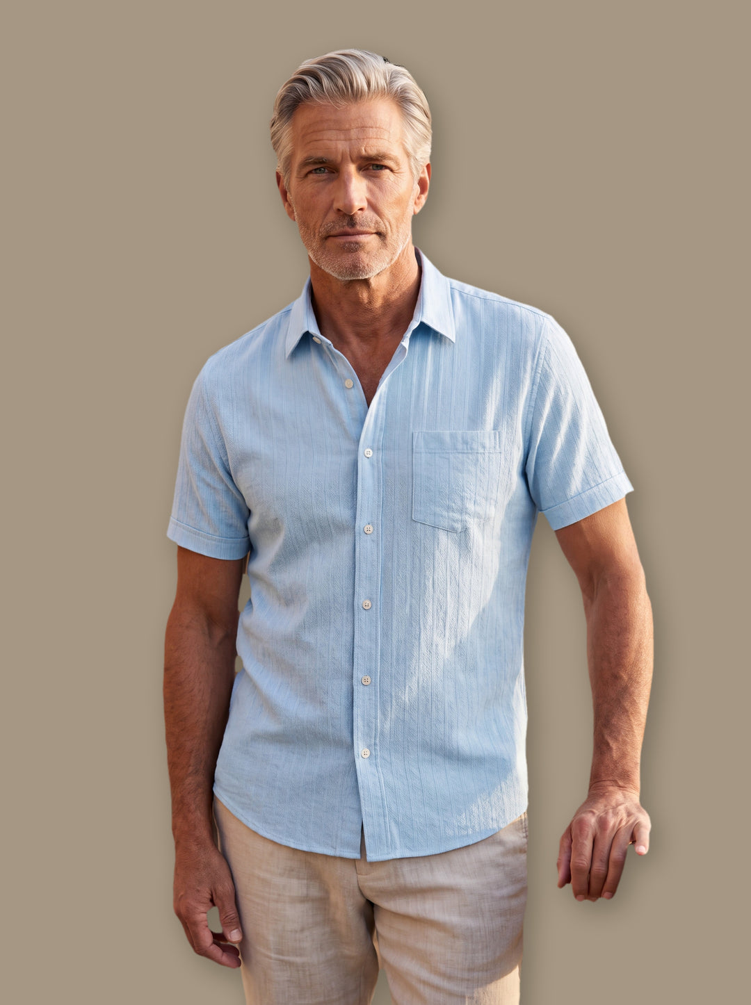 Barnaby linen shirt in Light Blue, studio - Gentlemens Manor