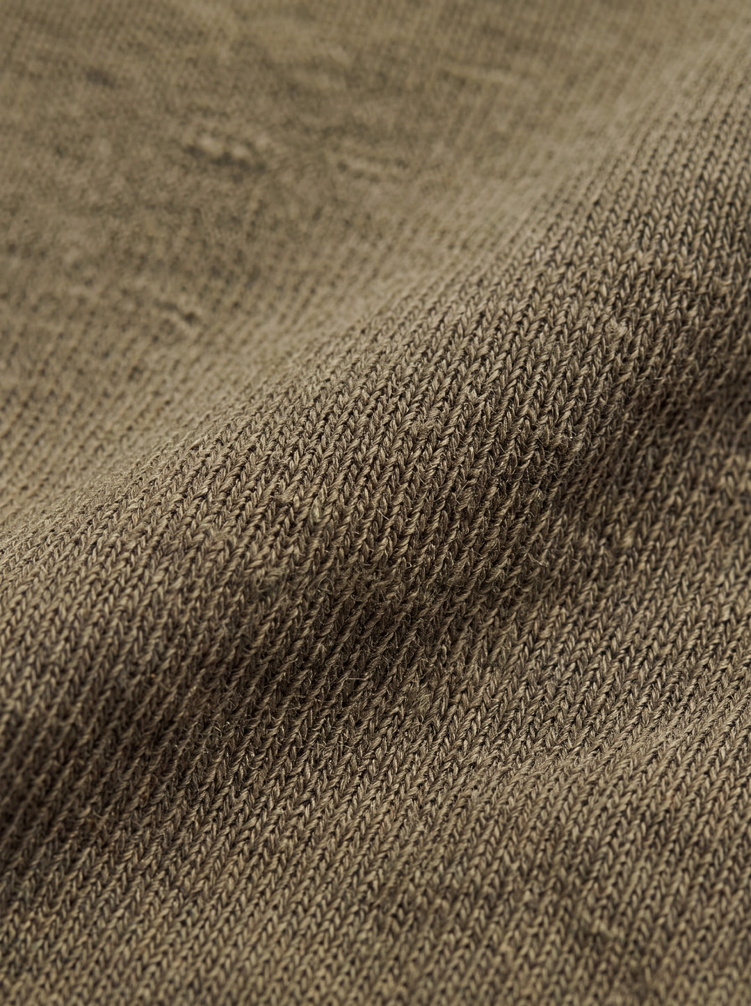 Basil shirt fabric detail close-up - Gentlemens Manor