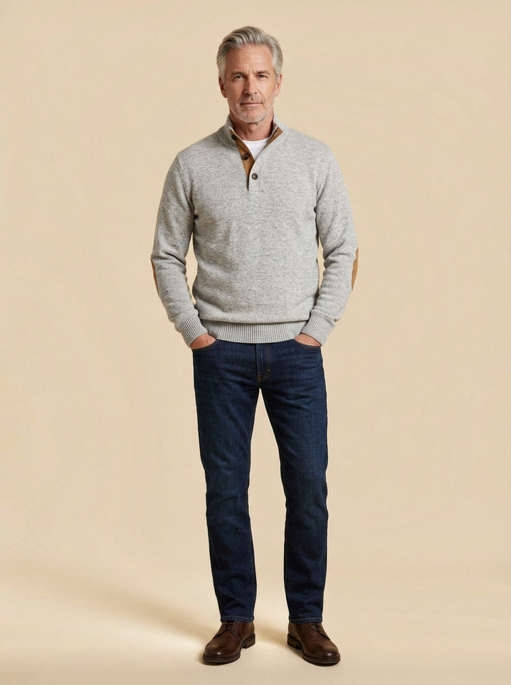 Bellamy sweater in Light Grey, studio, Gentlemens Manor