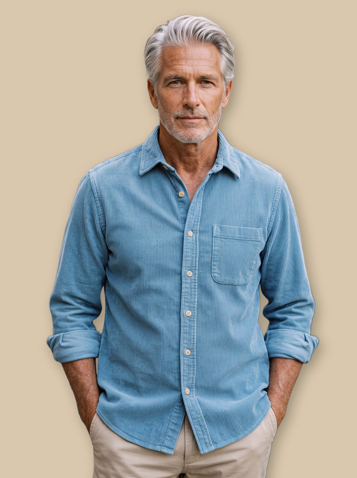 Bishop casual shirt in Light Blue, studio - Gentlemens Manor