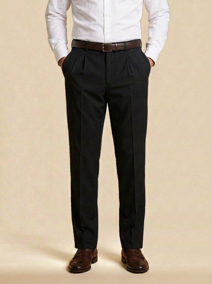 Calder pleated dress pants in Black, studio, Gentlemens Manor