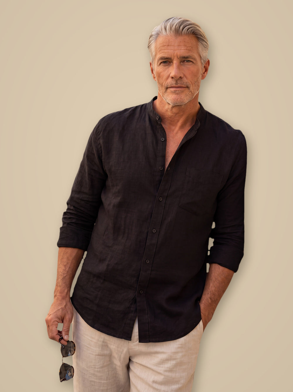 Carl linen shirt in Black, studio - Gentlemens Manor