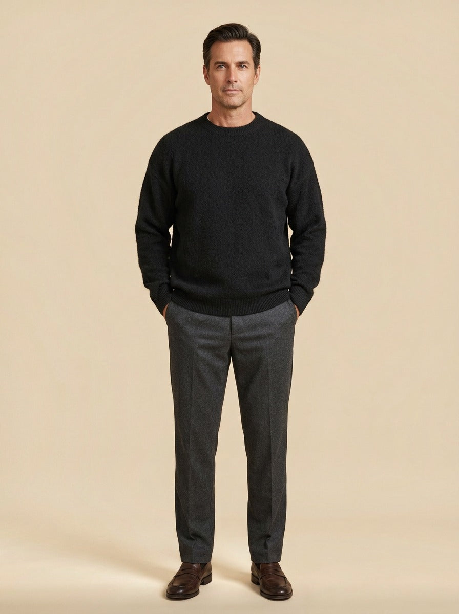 Channing sweater in Black, studio, Gentlemens Manor
