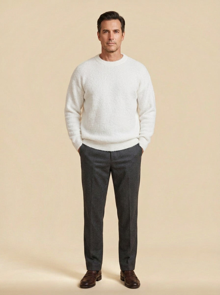 Channing sweater in White, studio, Gentlemens Manor