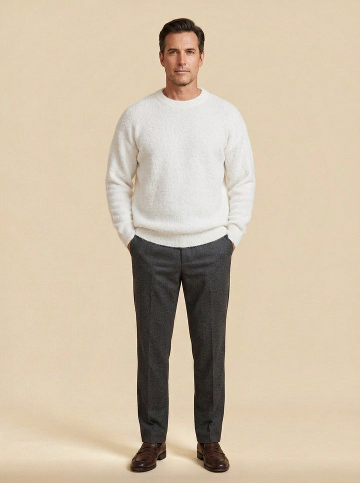 Channing sweater in White, studio, Gentlemens Manor