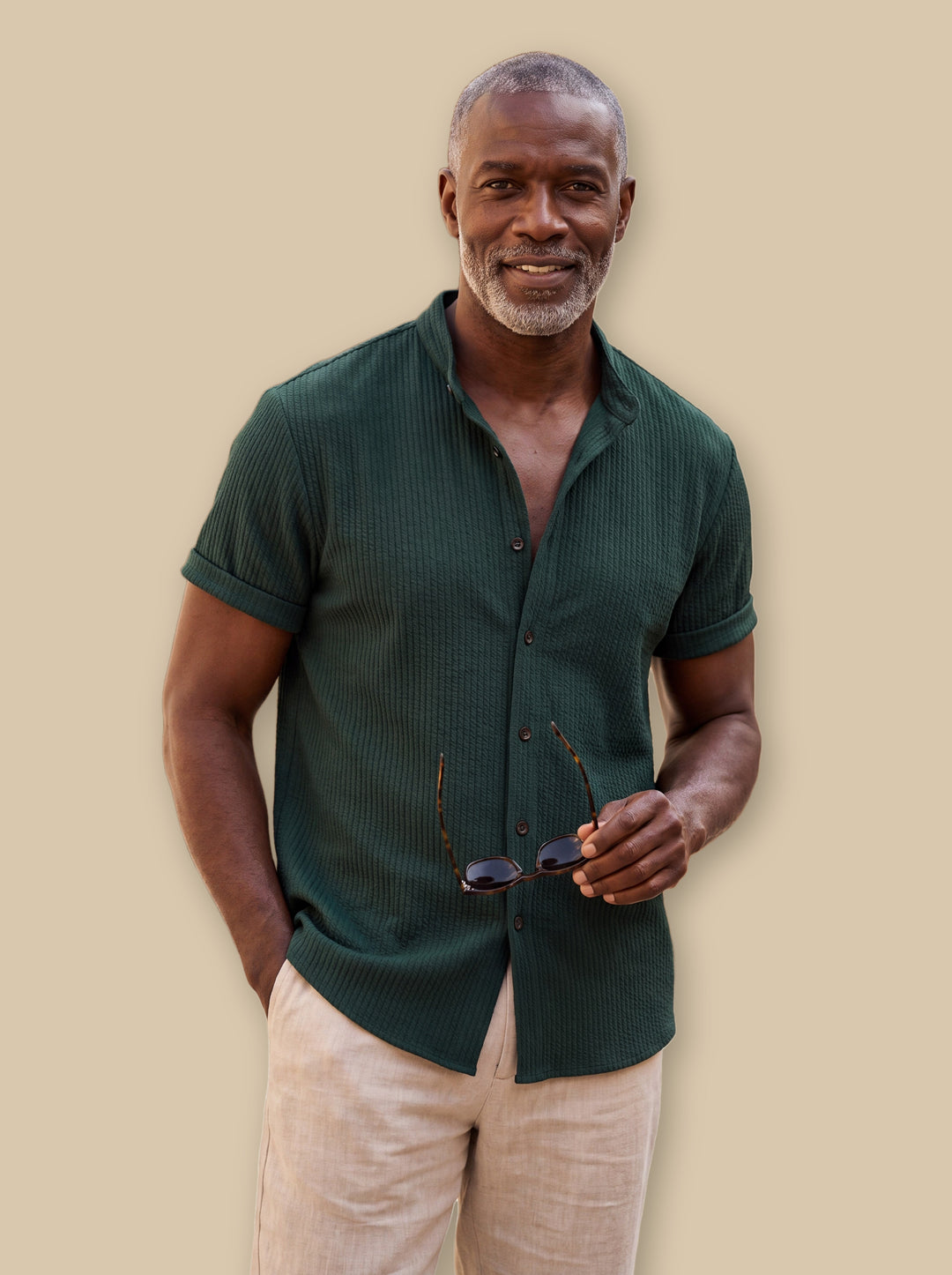 Corbin casual shirt in Green, studio - Gentlemens Manor