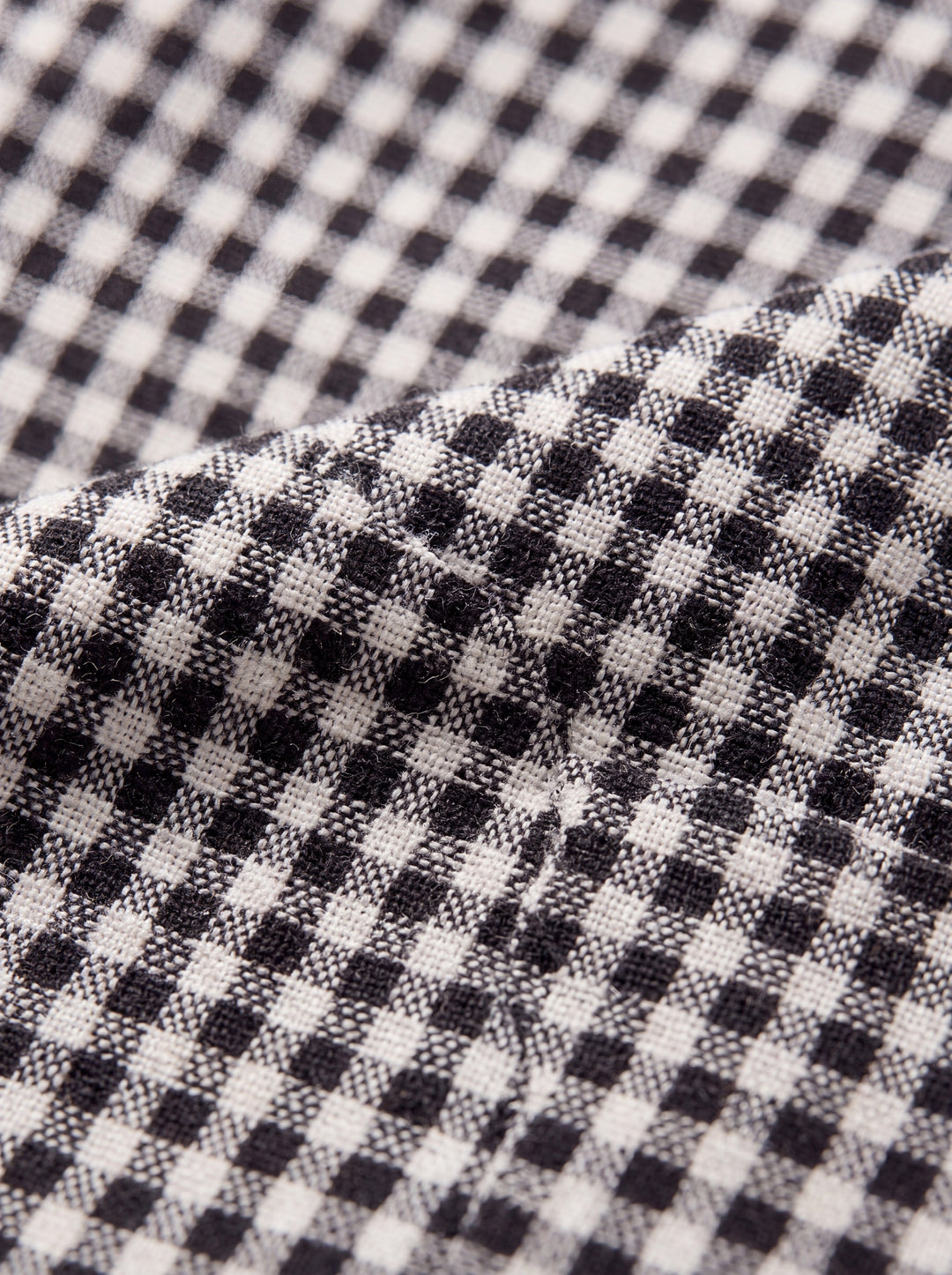 Cornelius shirt fabric detail close-up - Gentlemens Manor