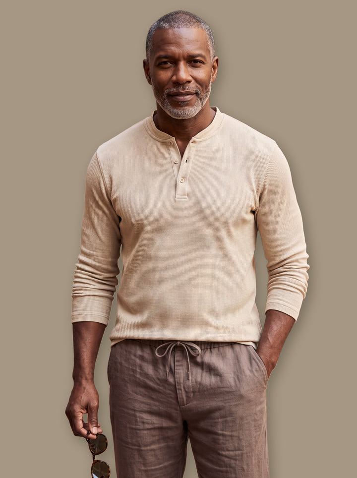 Cyrus henley thermal shirt in Sand, studio - Gentlemens Manor