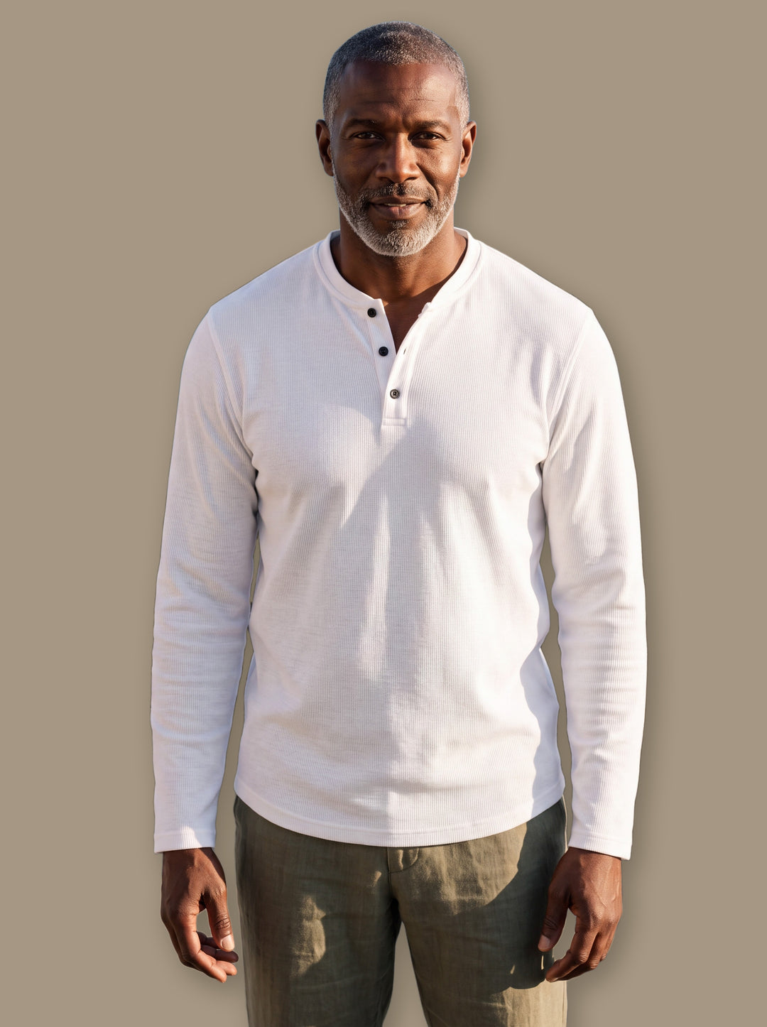 Cyrus henley thermal shirt in White, studio - Gentlemens Manor