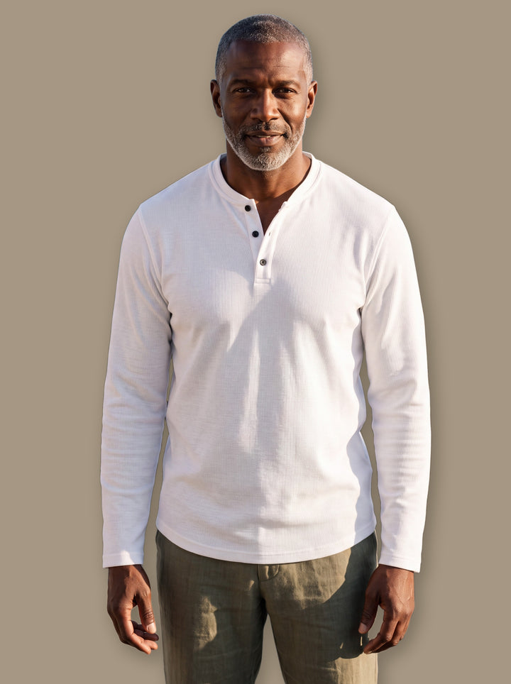 Cyrus henley thermal shirt in White, studio - Gentlemens Manor