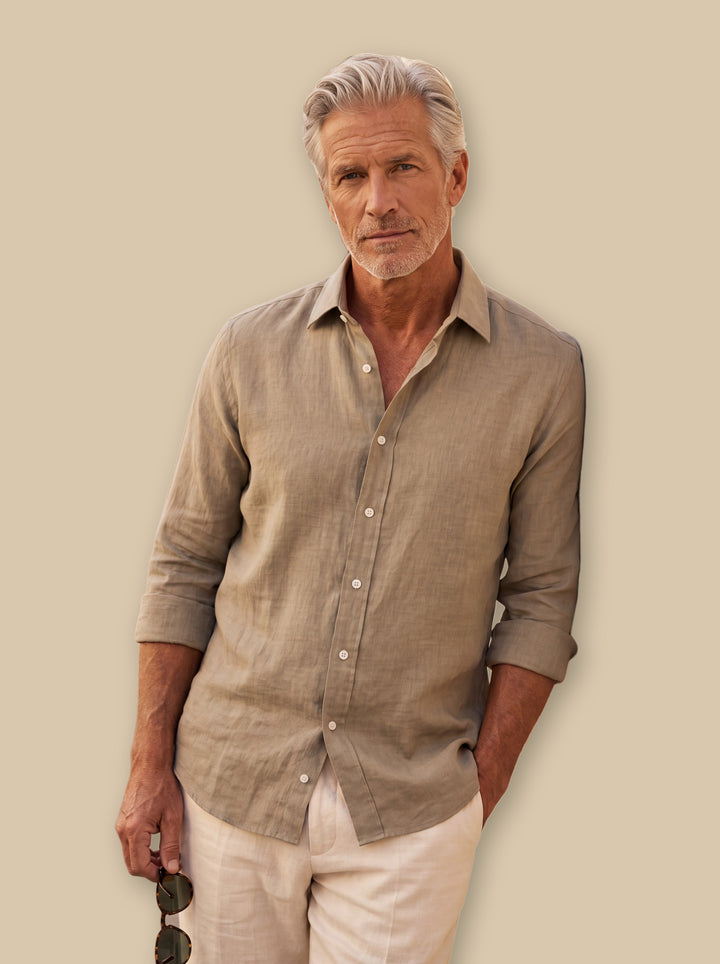 Daniel linen shirt in Sand, studio - Gentlemens Manor