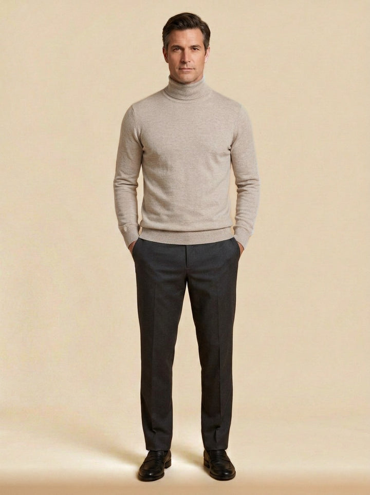 Danvers sweater in Beige, studio, Gentlemens Manor