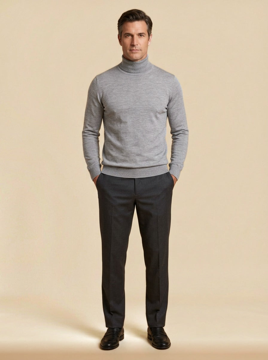 Danvers sweater in Light Grey, studio, Gentlemens Manor