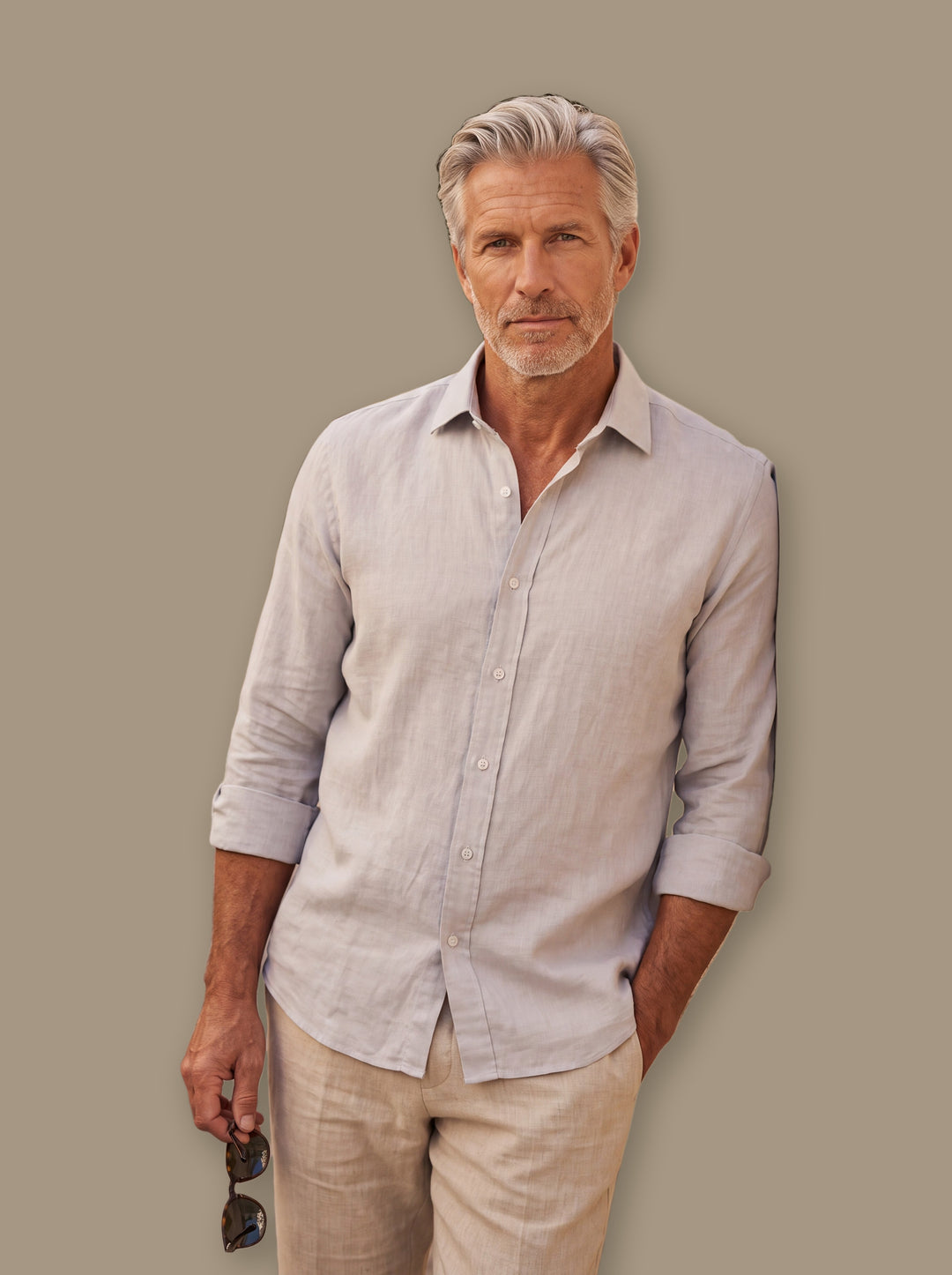 Delmar linen shirt in Light Grey, studio - Gentlemens Manor