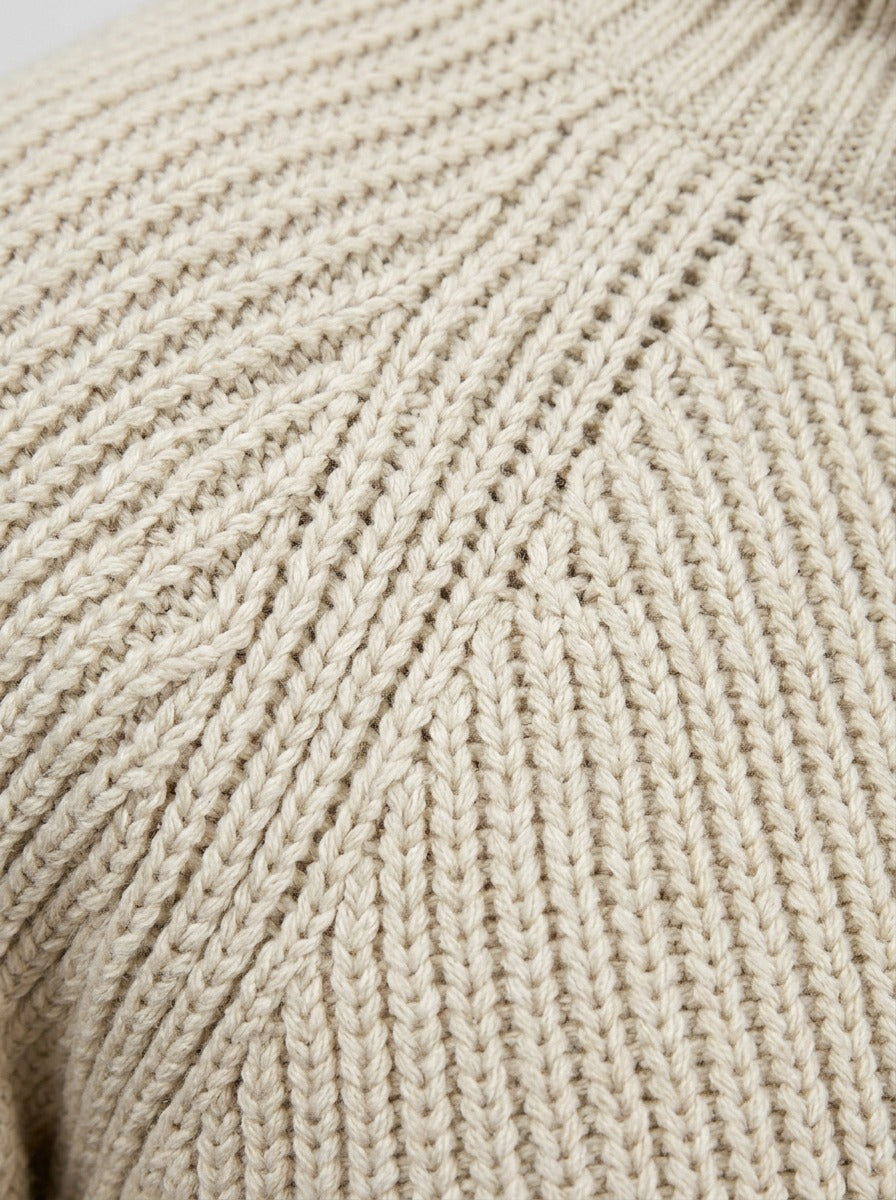 Dunbar rib knit raglan turtleneck sweater, fabric close up, Gentlemens Manor