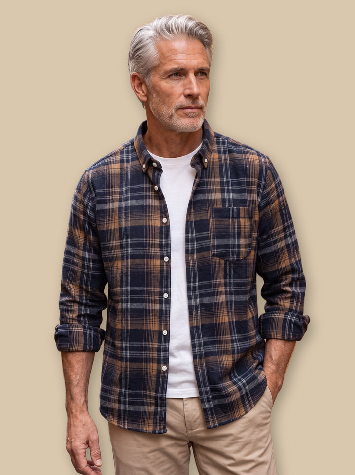 Edmund casual shirt in Navy, studio - Gentlemens Manor