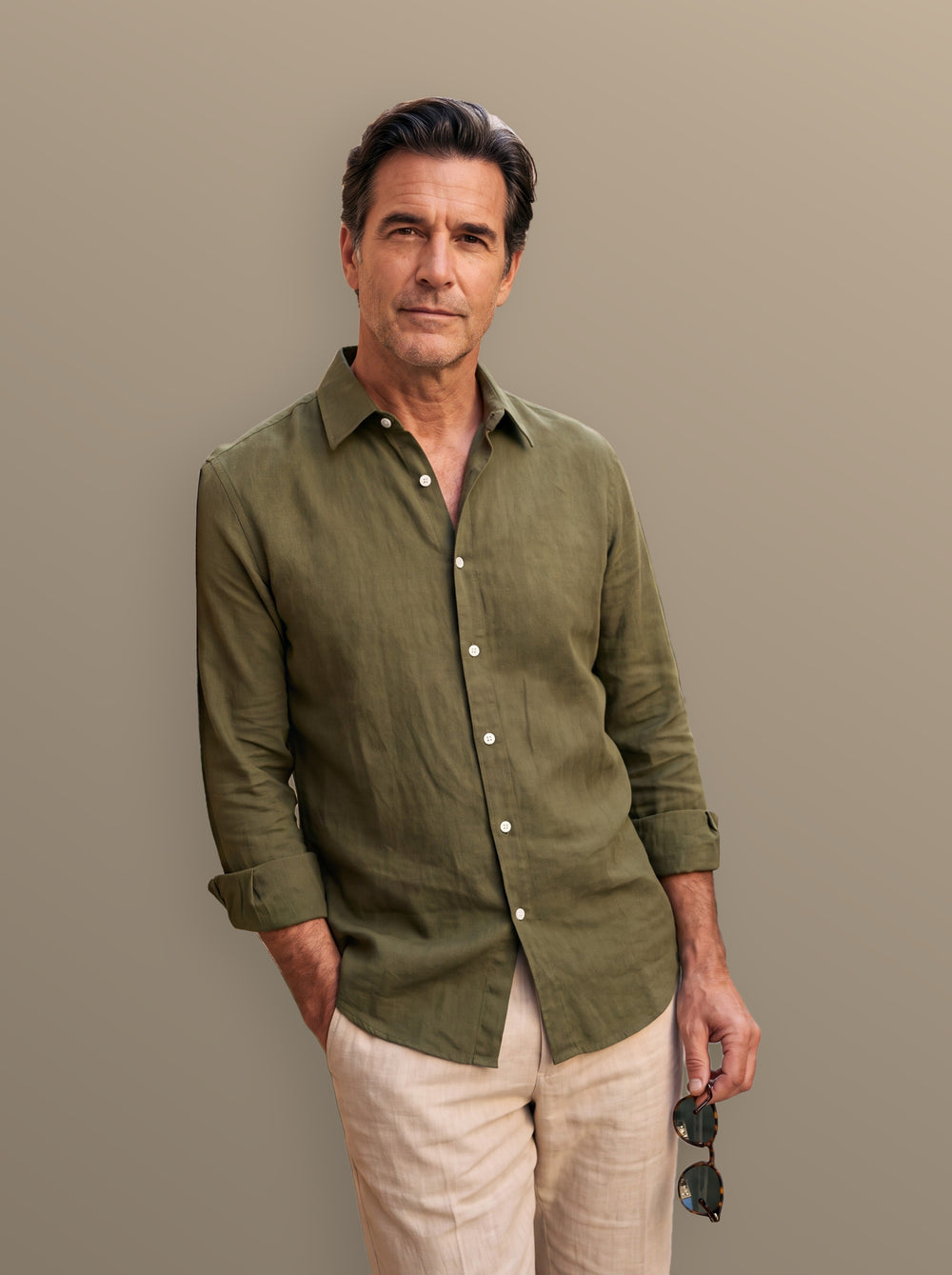 Elias dress shirt in Olive, studio - Gentlemens Manor