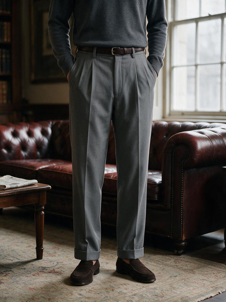 Fenwick pleated pants in Light Grey, lifestyle, Gentlemens Manor