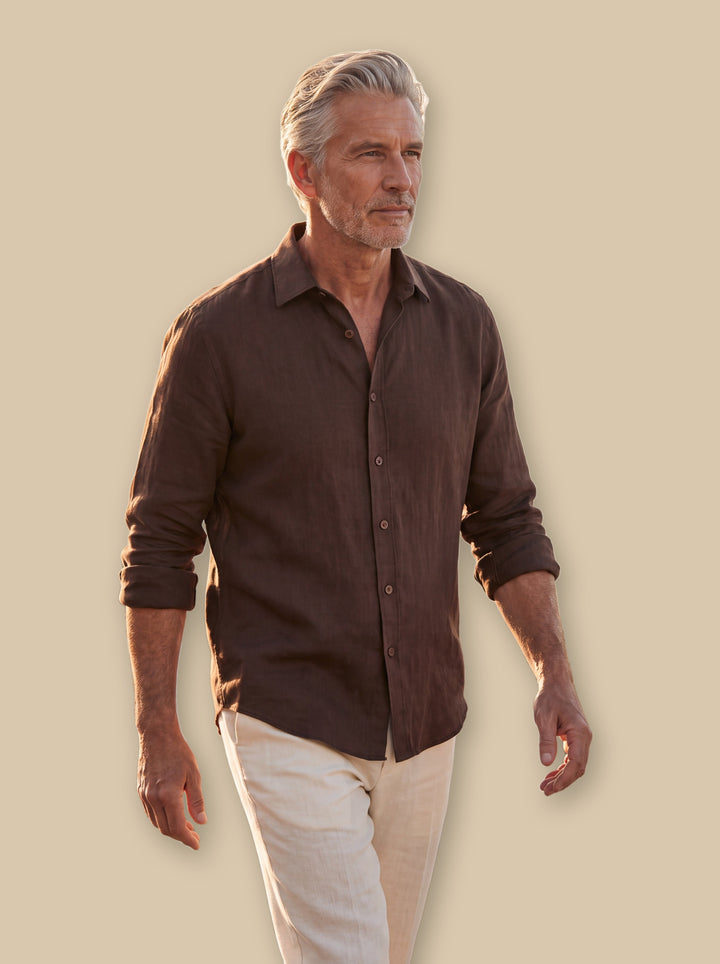 Forsyth linen shirt in Dark Brown, studio - Gentlemens Manor