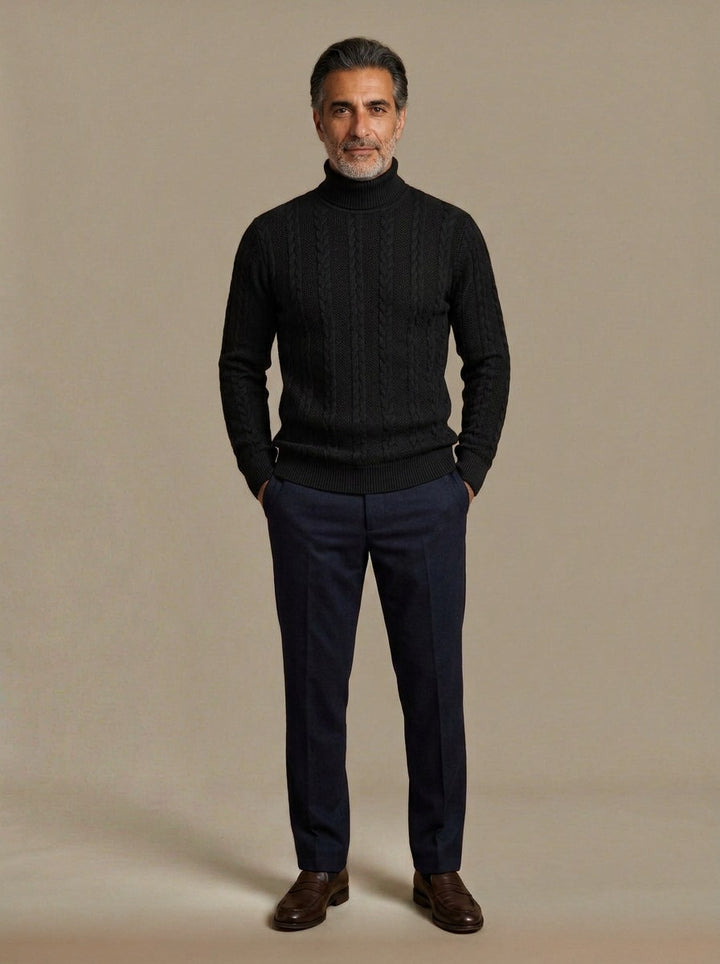 Halsey sweater in Black, studio, Gentlemens Manor
