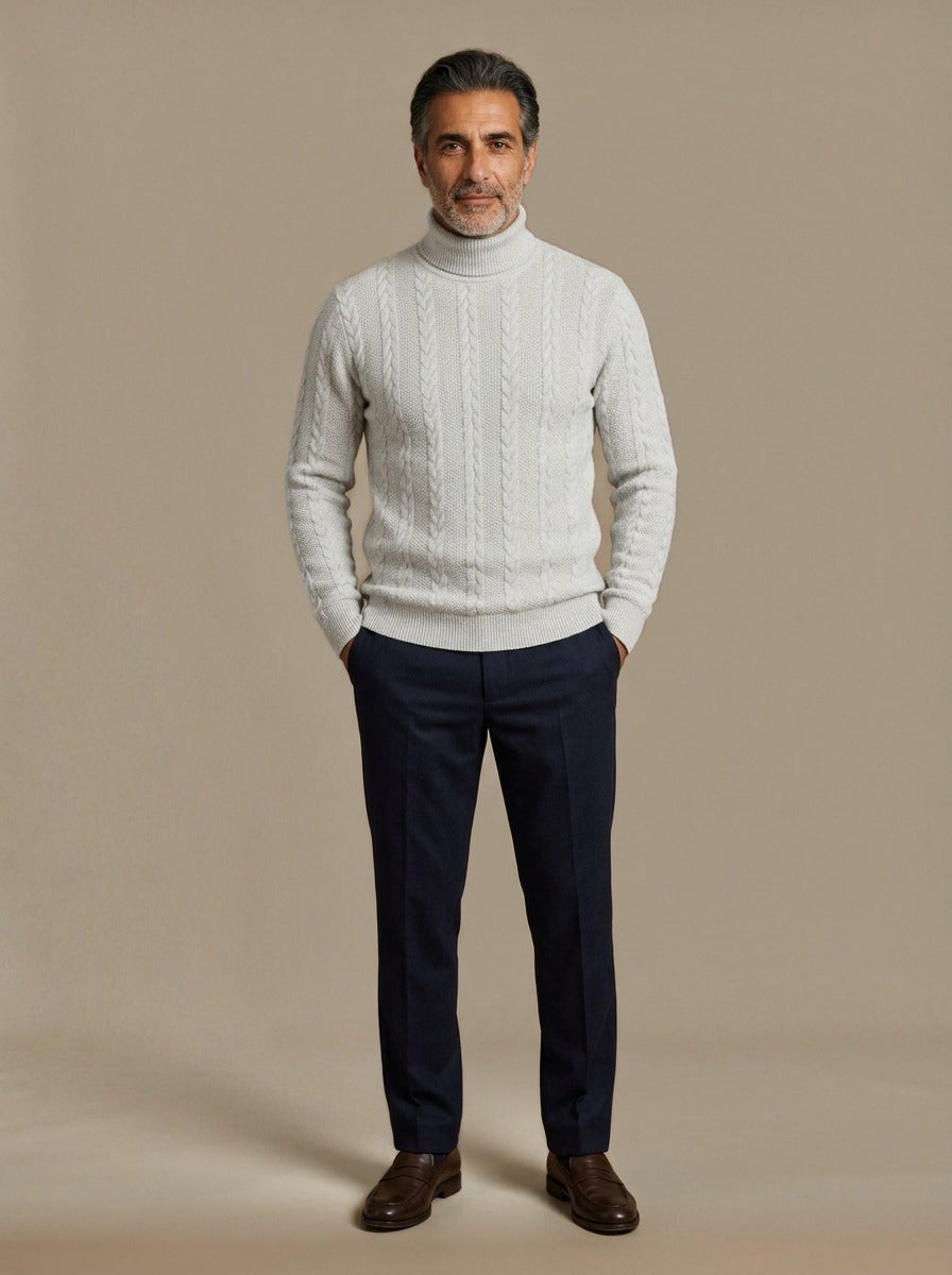 Halsey sweater in Light Grey, studio, Gentlemens Manor