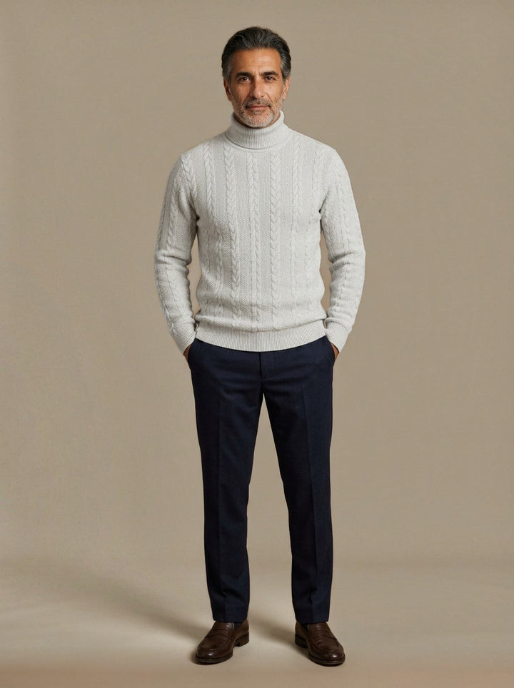 Halsey sweater in Light Grey, studio, Gentlemens Manor