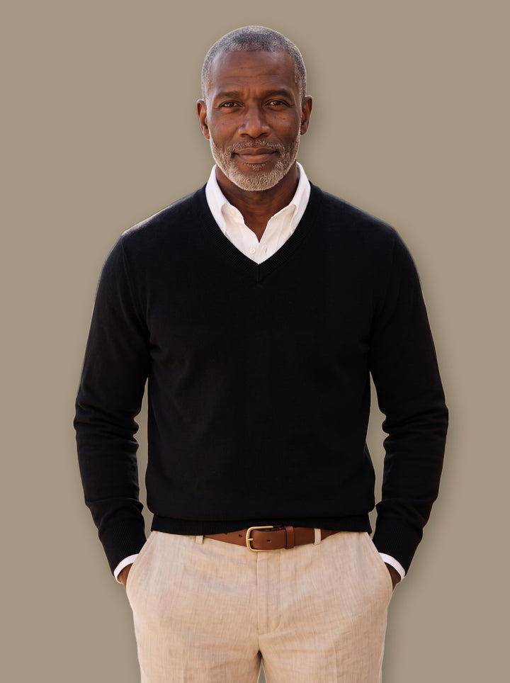 Hamilton knit sweater in Black, studio - Gentlemens Manor