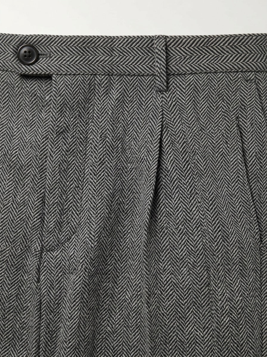 Harcourt herringbone pleated trousers, fabric close up, Gentlemens Manor