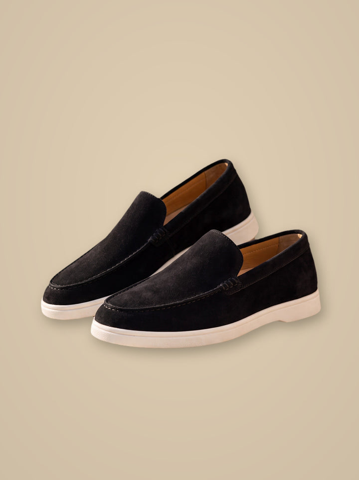 Hartley loafers in Black, studio - Gentlemens Manor