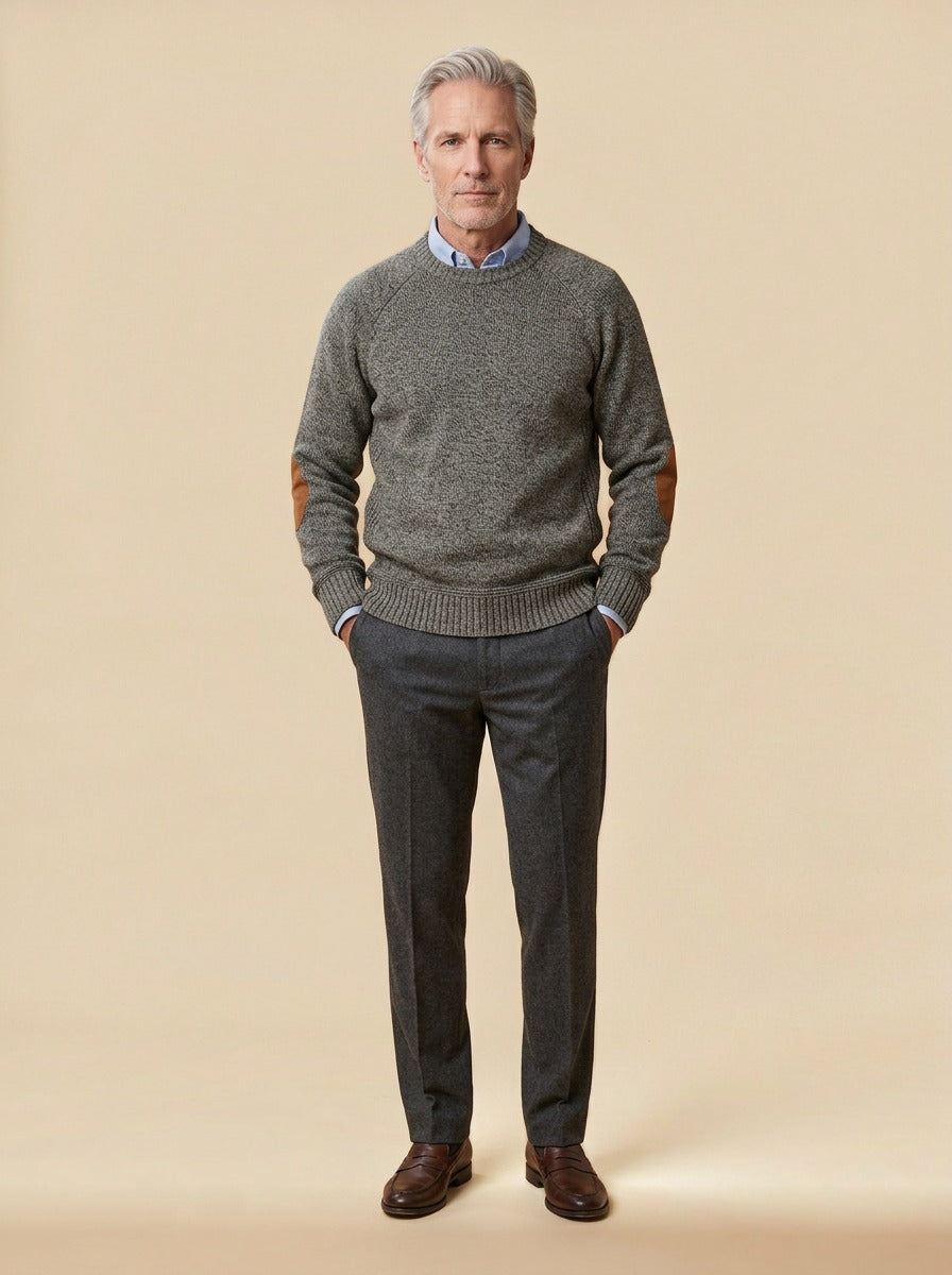 Hastings crew neck sweater in Grey, studio, Gentlemens Manor