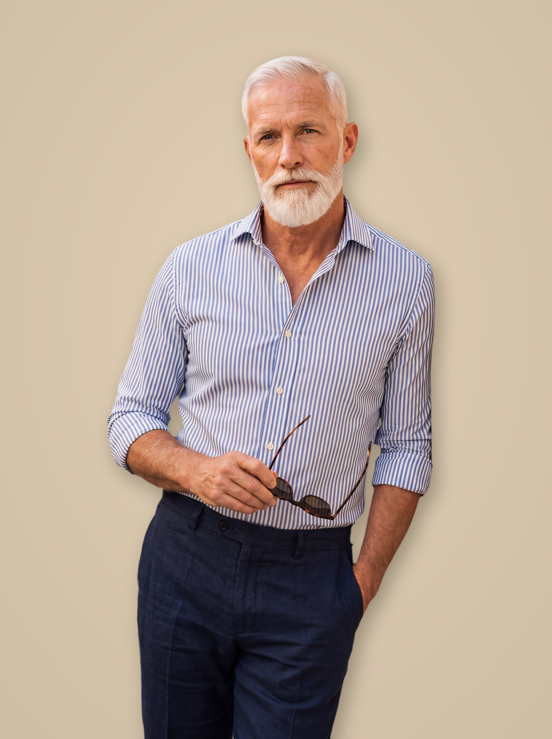 Hayes dress shirt in Light Blue, studio - Gentlemens Manor
