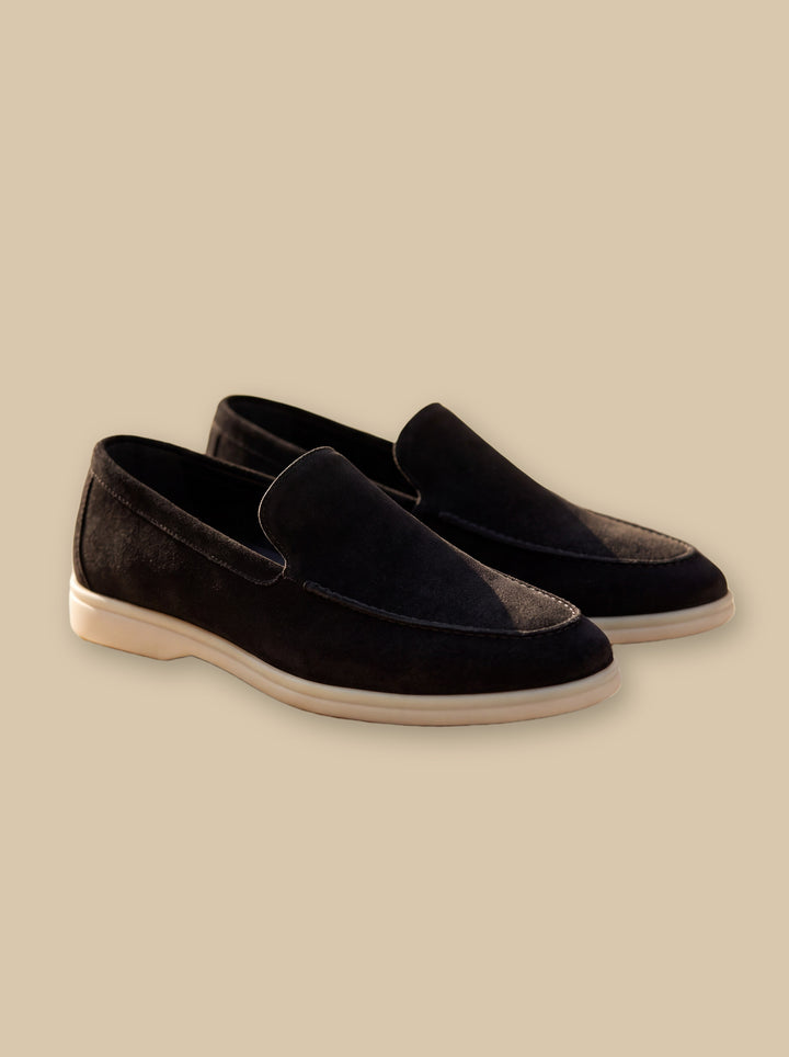 Howard shoes in Black, studio - Gentlemens Manor