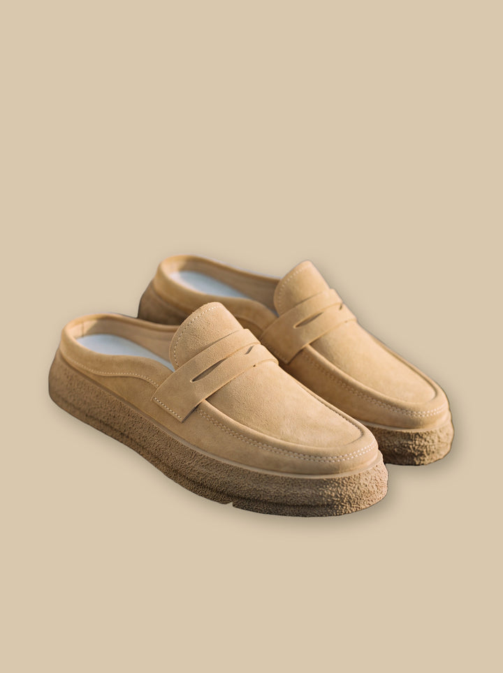 Hubert loafers in Sand, studio - Gentlemens Manor
