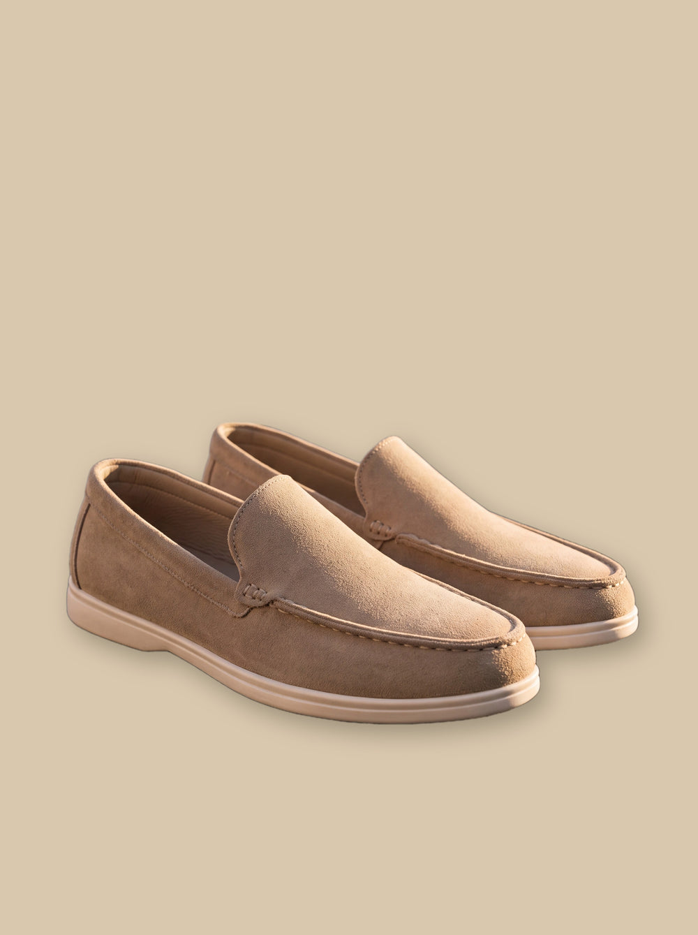 Hudson loafers in Beige, studio - Gentlemens Manor