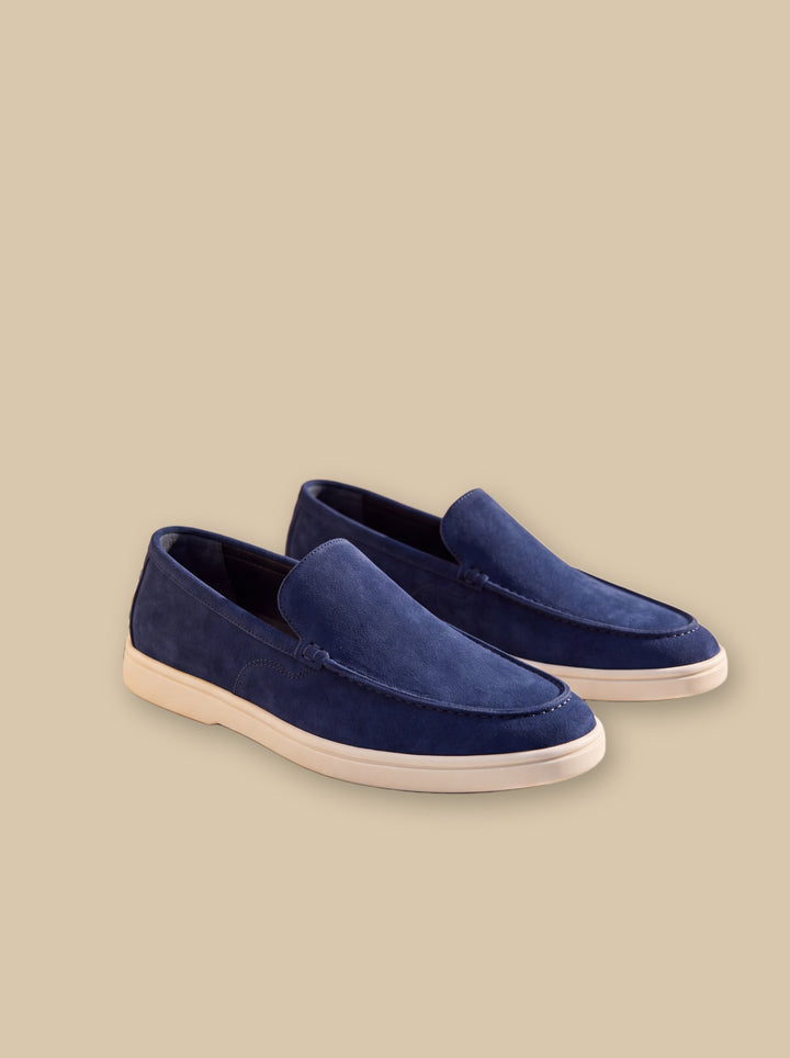 Humphrey loafers in Blue, studio - Gentlemens Manor
