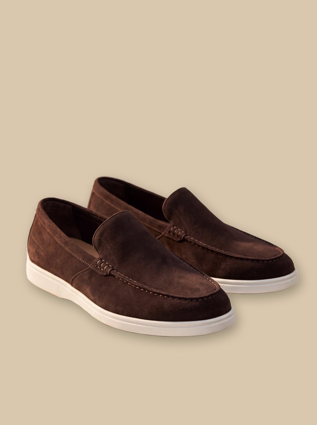 Humphrey loafers in Brown, studio - Gentlemens Manor