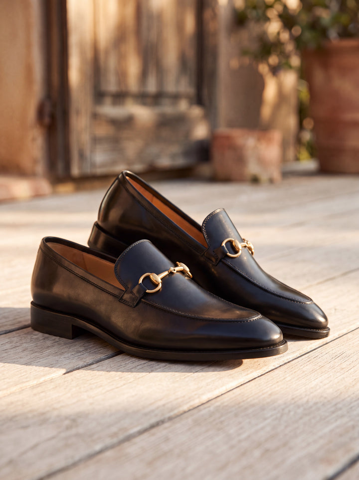 Ira loafers in Black, Mediterranean setting - Gentlemens Manor lifestyle