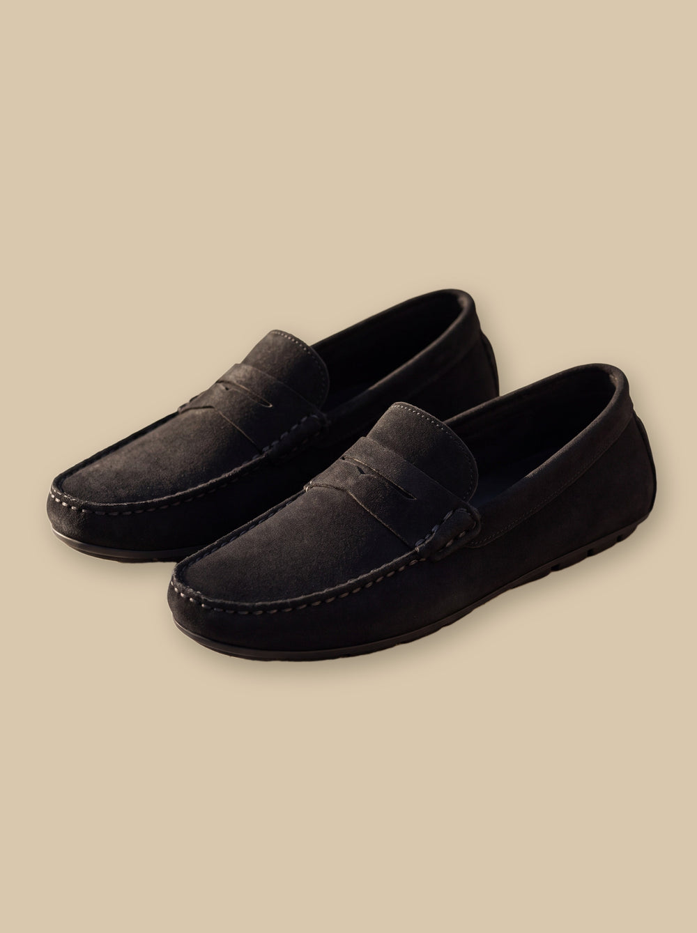 Jasper loafers in Black, studio - Gentlemens Manor