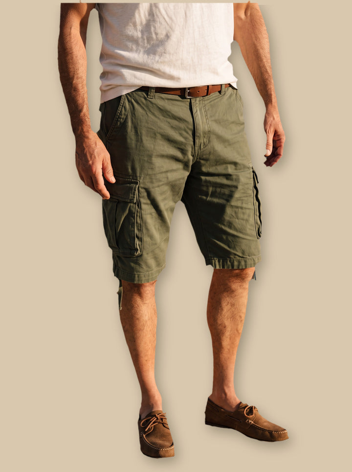 Lamont summer shorts in Green, studio - Gentlemens Manor