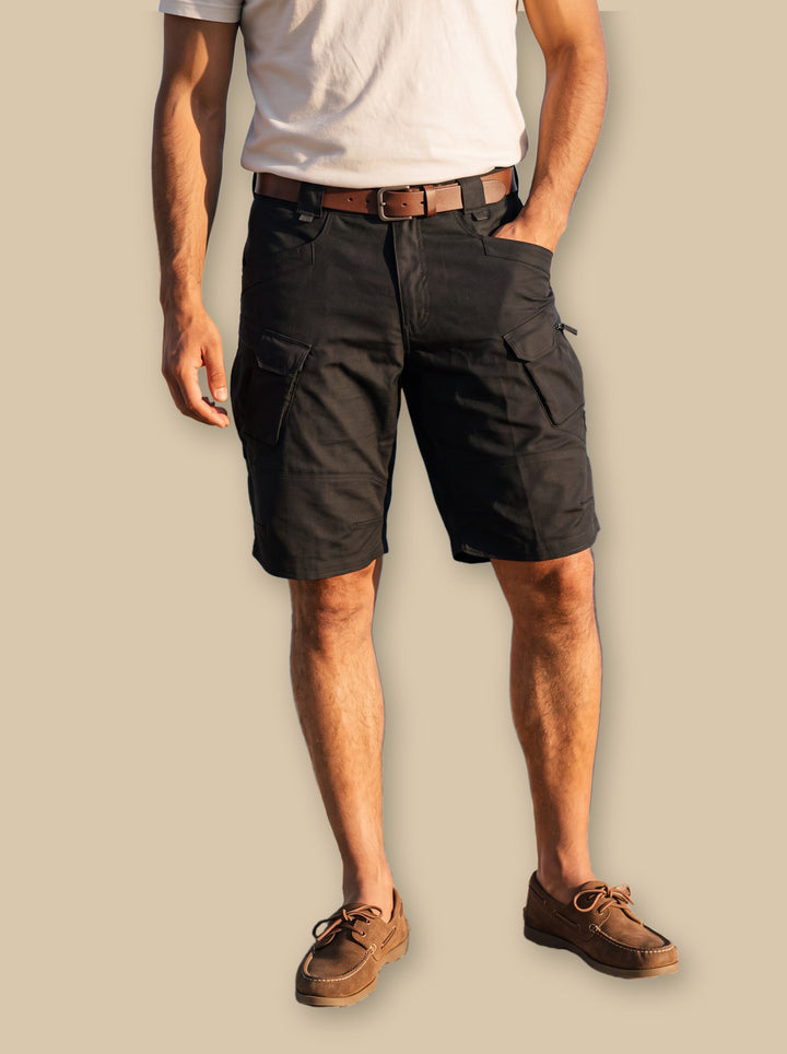 Landon summer shorts in Black, studio - Gentlemens Manor
