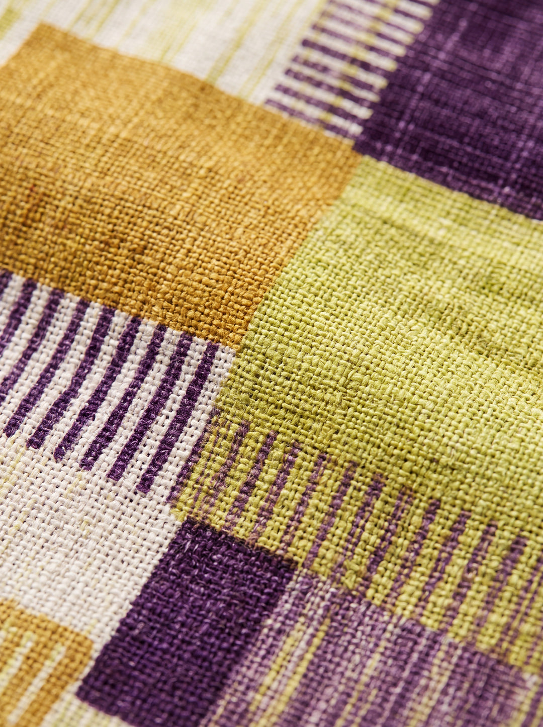 Lennox shorts fabric detail close-up - Gentlemens Manor