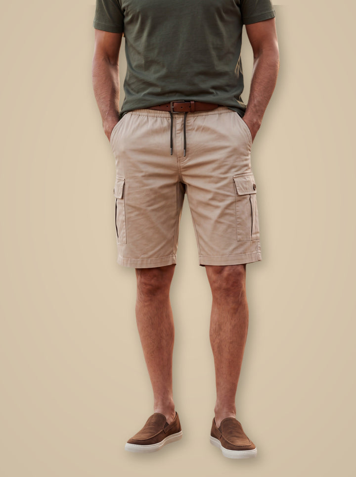 Leo summer shorts in Sand, studio - Gentlemens Manor