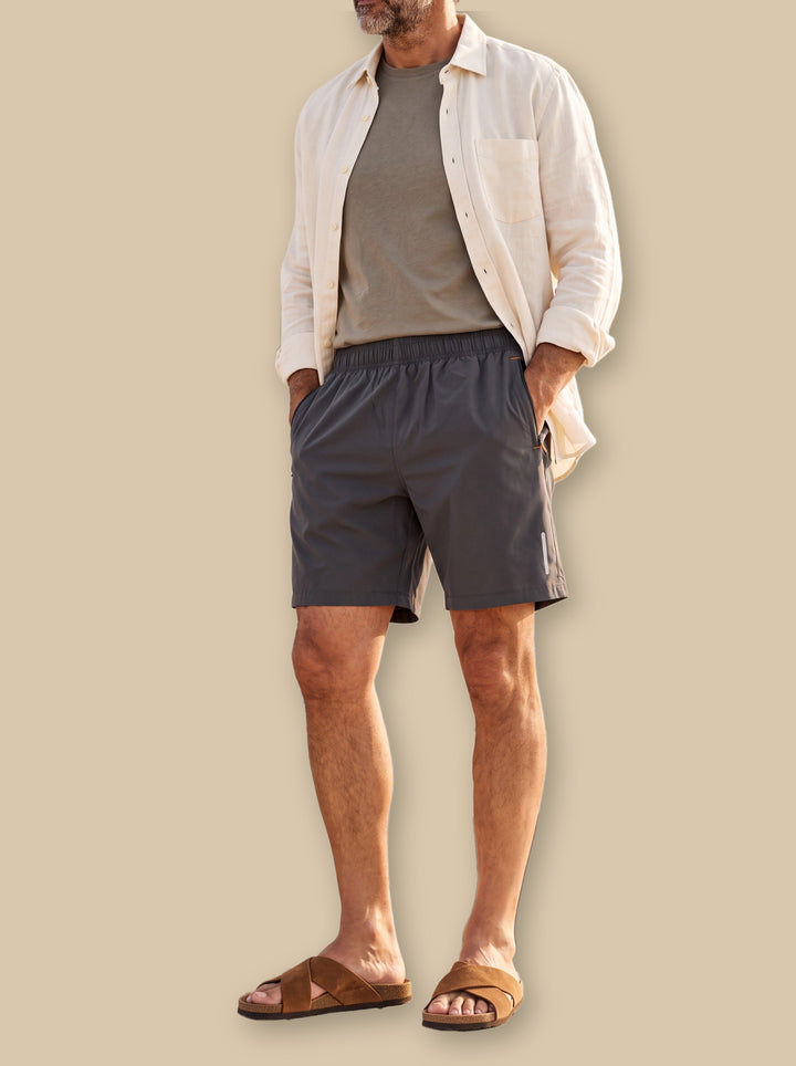 Leonard summer shorts in Charcoal, studio - Gentlemens Manor