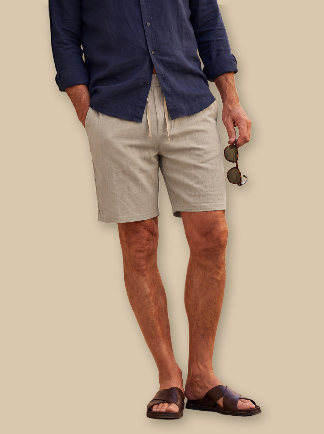 Lewis summer shorts in Sand, studio - Gentlemens Manor