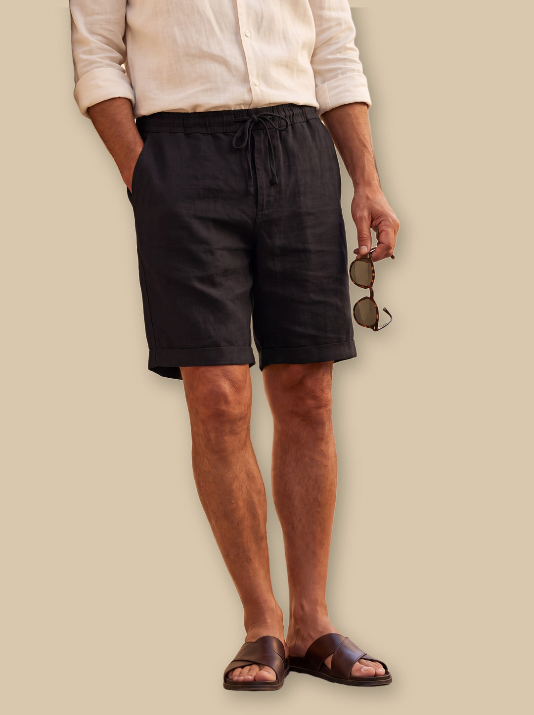 Lincoln summer shorts in Black, studio - Gentlemens Manor