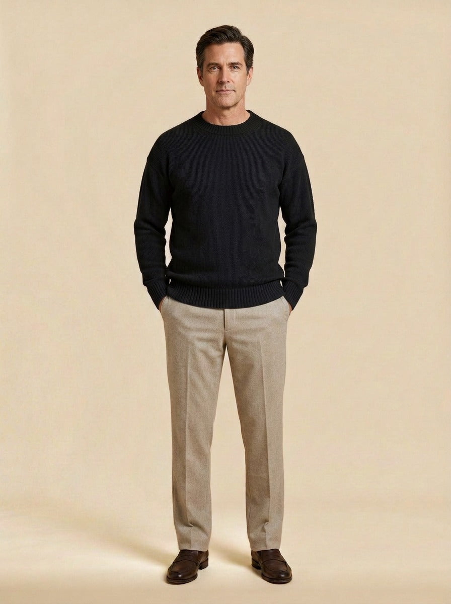 Linford sweater in Black, studio, Gentlemens Manor